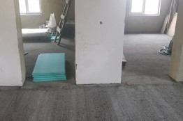 Floor insulation and screeding in Balchik area