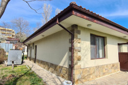 Interior repair works and facade painting of a house in Varna