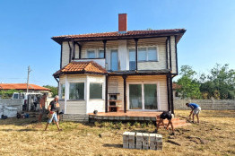 Строителство, ремонт и вертикална планировка на къща в Балчик