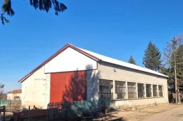 Строителство и ремонт на работилница за селскостопански машини в Добрич