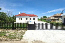 Bau- und Reparaturarbeiten an einem Haus in Balchik, Dorf Dropla