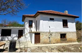 Bau- und Reparaturarbeiten an einem Haus in der Nähe von Varna