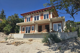 Building a house in Balchik