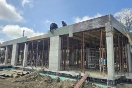 Едноетажна къща на груб строеж – Варна