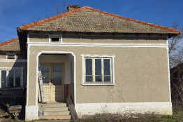 Основен ремонт на къща до Балчик