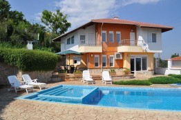 Building a house near Albena resort and Varna